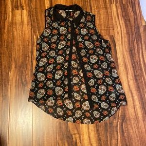 Skull button down sleeveless top